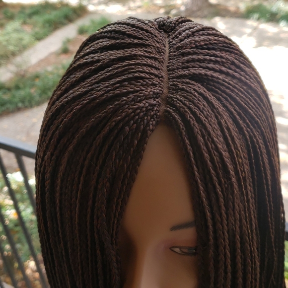 Box braided wig - Picture 4 of 10